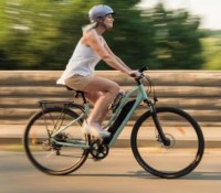 Decathlon enlève 400 € à son Riverside 100E, un VTC électrique avec 70 km d&rsquo;autonomie