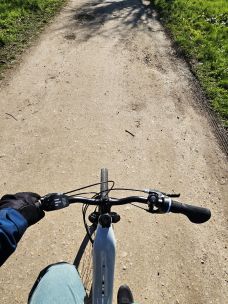 Decathlon Rockrider E-ACTV 100 test conduite graviers
