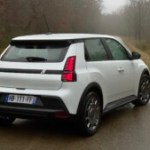 Les voitures électriques à moins de 100 € par mois remises en cause par cette décision du gouvernement Les voitures électriques à moins de 100 € par mois remises en cause par cette décision du gouvernement