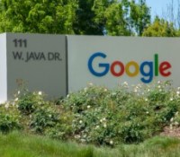 Google logo  greg-bulla-lKjX3S4pdog-unsplash