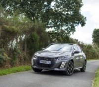 Peugeot va s’attaquer à la R5 électrique d’Alpine avec cette future E-208 au nom mythique