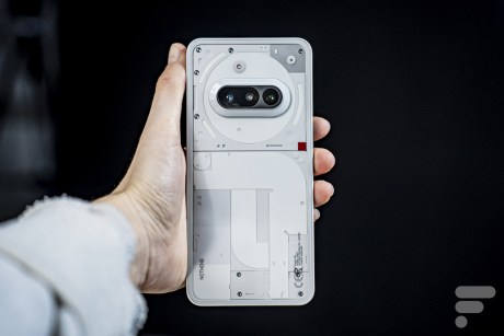 Phone (3a)