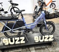 On a vu le vélo électrique compact qui peut transporter 180 kg