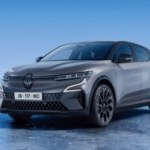 Voici la nouvelle Renault Mégane E-Tech avec deux nouveautés reprises à la R5 électrique… et une mauvaise surprise à la clé Voici la nouvelle Renault Mégane E-Tech avec deux nouveautés reprises à la R5 électrique… et une mauvaise surprise à la clé