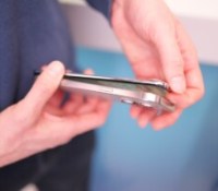 Galaxy S25 Edge, iPhone 17 Air… J’ai touché un smartphone ultra fin, et ça m&rsquo;a fait changer d&rsquo;avis