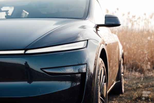Tesla Model Y (2025) // Source : Robin Wycke pour Frandroid