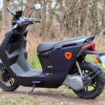 On a essayé ce scooter électrique chinois : performant et complet, mais avec une fonction dangereuse On a essayé ce scooter électrique chinois : performant et complet, mais avec une fonction dangereuse