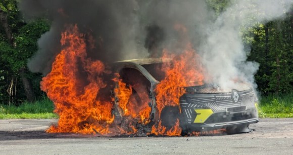 Démonstration Fireman Access // Source : Jean-Baptiste Passieux - Frandroid