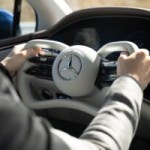 Après Tesla et Peugeot, Mercedes dévoile sa direction électronique, une technologie révolutionnaire Après Tesla et Peugeot, Mercedes dévoile sa direction électronique, une technologie révolutionnaire