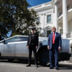 Trump et Musk se déchirent en public, le patron de Tesla demande la destitution du président américain Trump et Musk se déchirent en public, le patron de Tesla demande la destitution du président américain