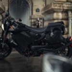 On a roulé avec la moins chère des motos électriques Livewire : plus d’autonomie, mais un point noir