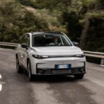 Pourquoi cette voiture électrique à plus de 970 km d’autonomie cumule les défauts