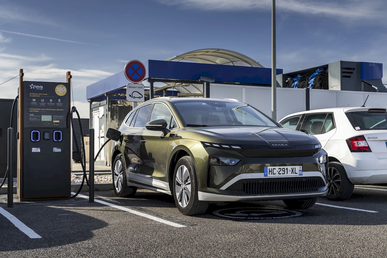 Quelles sont vos astuces infaillibles pour préserver votre voiture en plein canicule ?