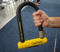 « 30 % des français se sont déjà fait voler leur vélo » : cette étude prouve l&rsquo;intérêt des trackers GPS