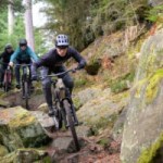 Ces nouveaux vélos électriques Moustache intègrent le fameux moteur électrique Pinion 100 % automatique Ces nouveaux vélos électriques Moustache intègrent le fameux moteur électrique Pinion 100 % automatique