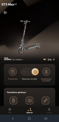 L'appli est aux couleurs de la trottinette. // Source : M. Lauraux pour Frandroid