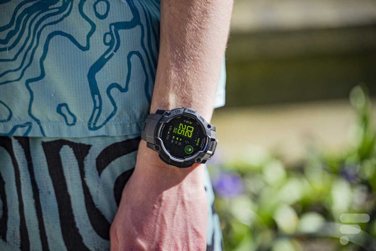 La Garmin Instinct 3 Amoled // Source : Chloé Pertuis – Frandroid La Garmin Instinct 3 Amoled // Source : Chloé Pertuis – Frandroid