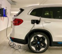« 30 milliards d’euros par an » : pourquoi l’État sera obligé de taxer les voitures électriques