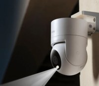En promo à 45 €, cette caméra 2,5K Xiaomi (alarme + projecteur) est une bonne arme de dissuasion abordable