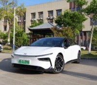 On a roulé avec la Xpeng P7+, une Tesla Model S pour le prix d’une Model 3