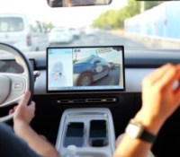 On a testé l’équivalent chinois de la conduite autonome Tesla FSD : le NGP de Xpeng nous a bluffés