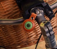 Parfait pour les têtes en l&rsquo;air, ce tracker connecté Motorola est bien moins cher qu&rsquo;un AirTag