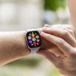 Cette montre connectée qui ressemble beaucoup trop à une Apple Watch n&rsquo;est qu&rsquo;à 85 € grâce à cette offre chez E.Leclerc