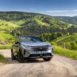 On a essayé la Peugeot 3008 Dual Motor électrique, la version 4×4 du SUV français On a essayé la Peugeot 3008 Dual Motor électrique, la version 4×4 du SUV français