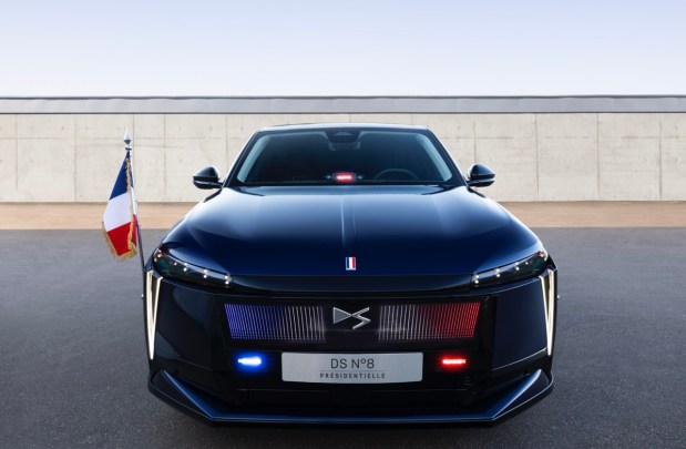 PRESIDENTIAL DS N°8_00565 Grande