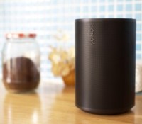 Sonos Era 100 : la remplaçante efficace de l&rsquo;enceinte Sonos One est à -30 % chez la Fnac et Darty