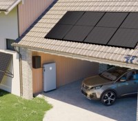 « Plutôt que d’arrêter le solaire, accélérons sur les batteries » : ce fournisseur d’électricité sonne l’alarme en France