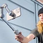 Le nouveau stabilisateur Insta360 Flow 2 Pro capable de suivre un sujet tout seul est déjà en promo