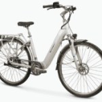 Ce nouveau vélo électrique très bien équipé comprend une assurance vol de 3 ans Ce nouveau vélo électrique très bien équipé comprend une assurance vol de 3 ans