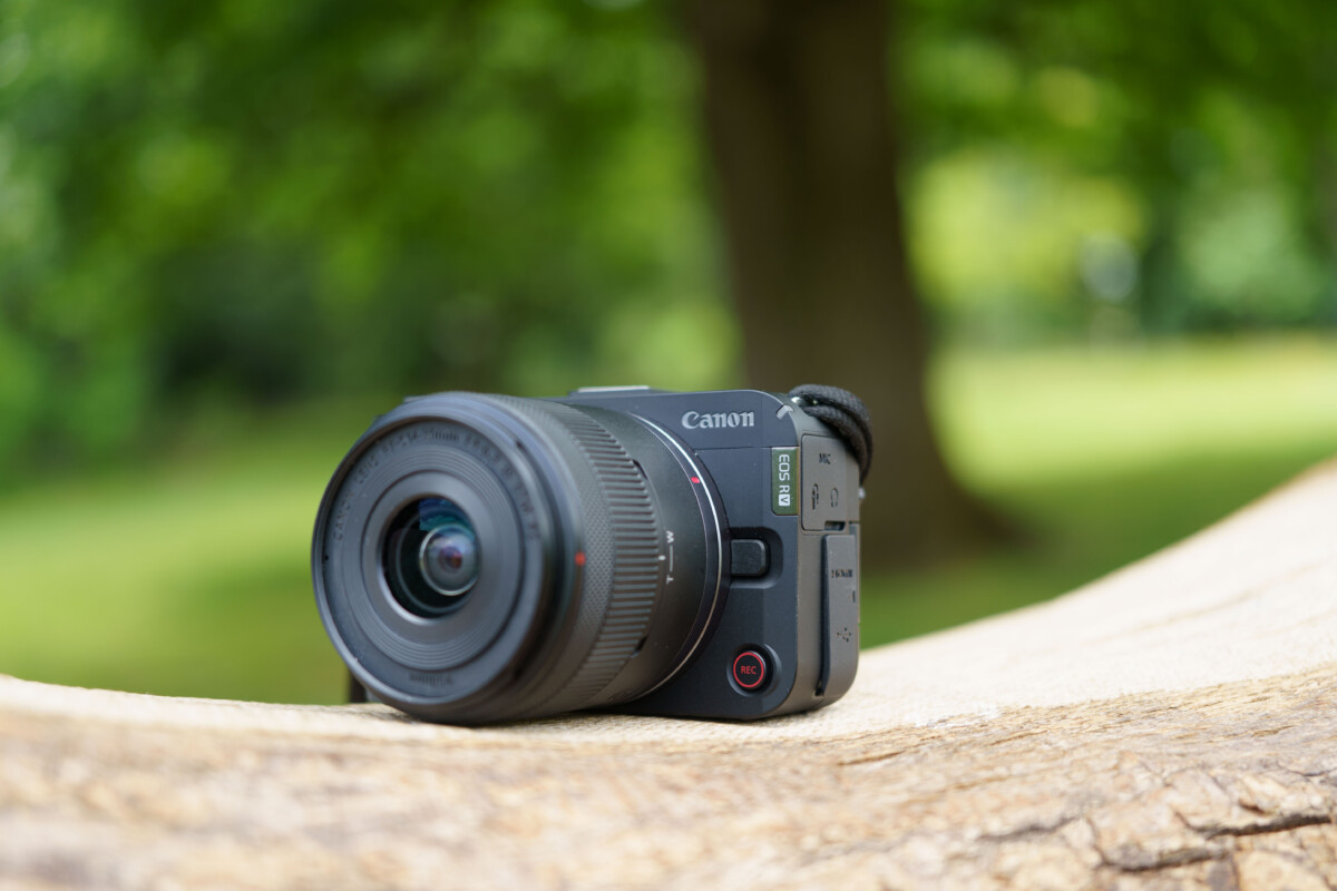 Canon EOS R50V Canon EOS R50V