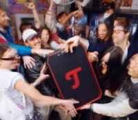 Cette enceinte portable de soirée Teufel va faire trembler vos murs