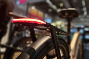 Velo de Ville Revo-C équipement éclairage