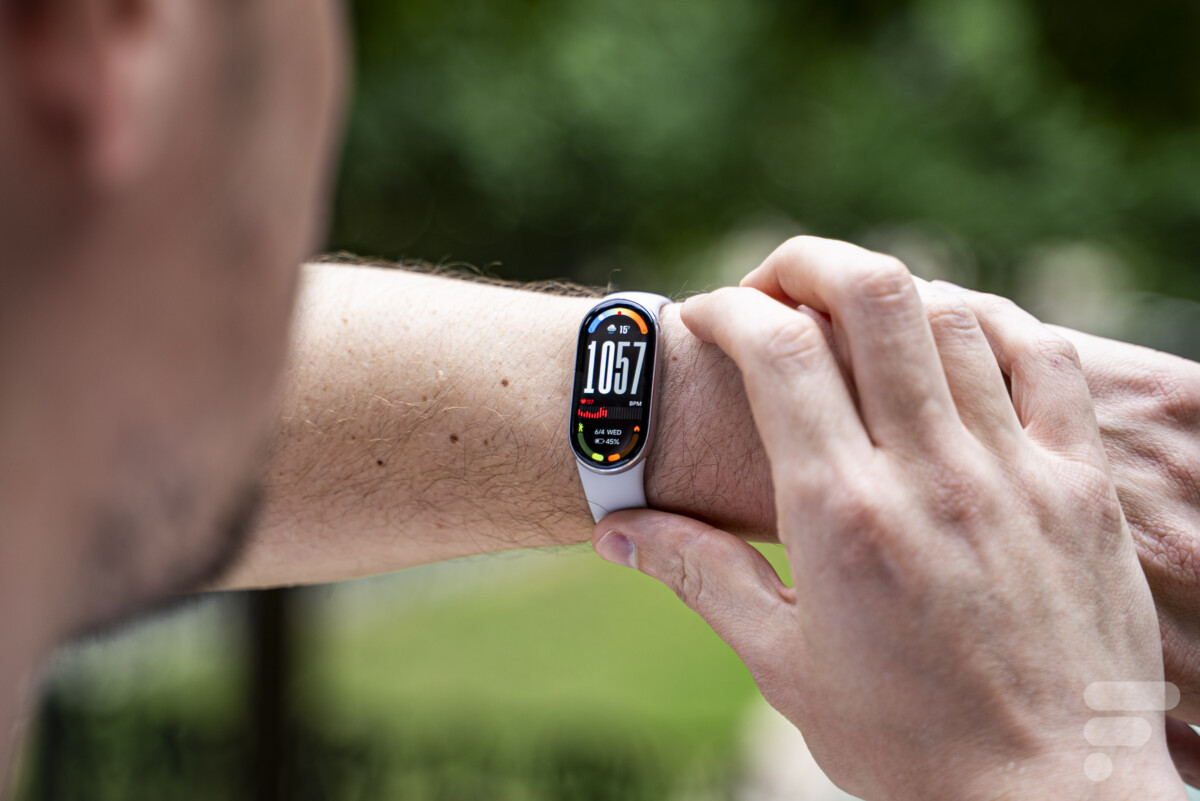 Le Xiaomi Smart Band 10 // Source : Chloé Pertuis - Frandroid Le Xiaomi Smart Band 10 // Source : Chloé Pertuis - Frandroid
