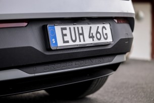 015_Volvo-EX30CC.jpg_compressed