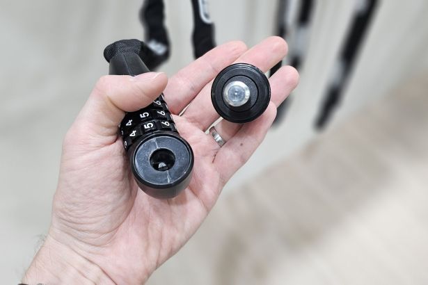Abus 6806 6807 antivol vélo attache