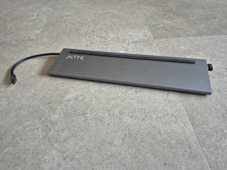 Altyk hub USB-C de face