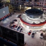 Tesla ouvre son drive-in rétro-futuriste : voici les photos du restaurant
