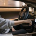 La face cachée de l’industrie auto : pourquoi les constructeurs livrent de plus en plus de voitures non finies aux clients La face cachée de l’industrie auto : pourquoi les constructeurs livrent de plus en plus de voitures non finies aux clients
