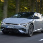 « Le système audio n’est pas nul… il est juste mal câblé » : ce particulier fait une découverte qui change tout sur sa voiture électrique « Le système audio n’est pas nul… il est juste mal câblé » : ce particulier fait une découverte qui change tout sur sa voiture électrique