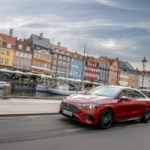 Mercedes lance la concurrente de la Tesla Model 3 avec un prix enfin « abordable », mais 1 051 € trop cher Mercedes lance la concurrente de la Tesla Model 3 avec un prix enfin « abordable », mais 1 051 € trop cher
