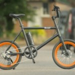 Guidon pliable très pratique et prix ultra agressif : ce nouveau vélo électrique compact frappe fort Guidon pliable très pratique et prix ultra agressif : ce nouveau vélo électrique compact frappe fort