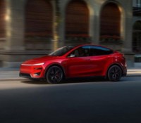 Tesla Model Y Performance (2025) // Source : Tesla