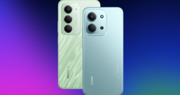 Le Redmi 15 5G à droite, et le Redmi 15C 5G à gauche Le Redmi 15 5G à droite, et le Redmi 15C 5G à gauche