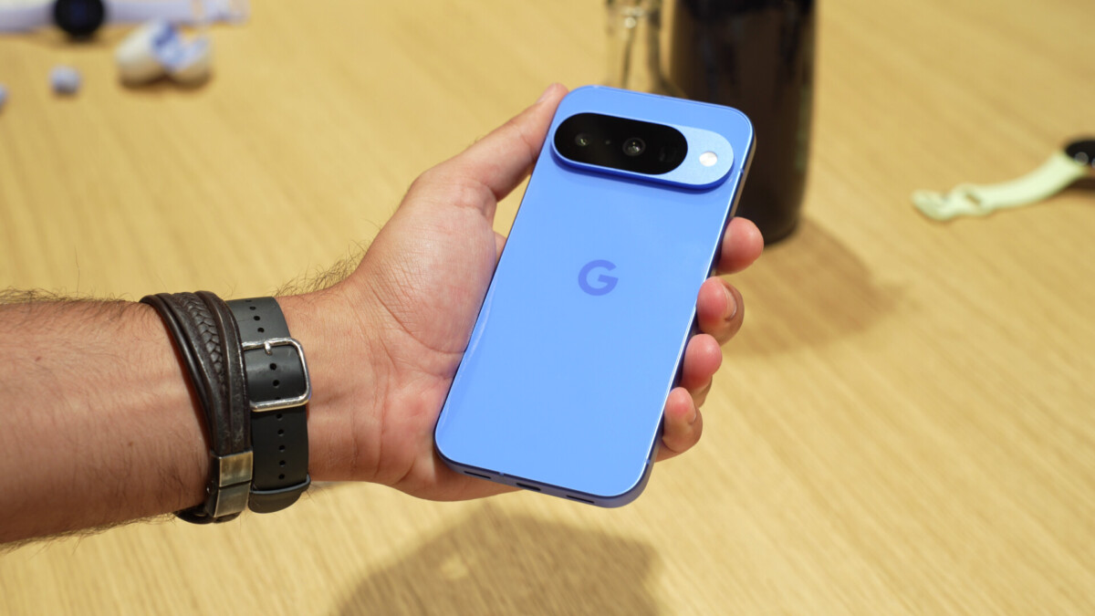 Google Pixel 10 // Source : Robin Wycke - Frandroid Google Pixel 10 // Source : Robin Wycke - Frandroid