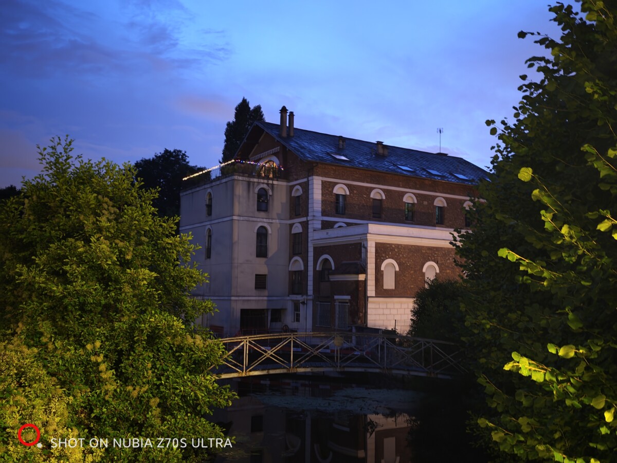 Grand-angle de nuit Grand-angle de nuit