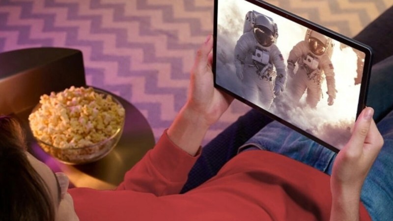 Écran 3K à 144 Hz et Google Gemini intégré : cette grande tablette Lenovo perd 150 € chez Boulanger